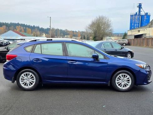 Used 2017 Subaru Impreza 2.0i Premium w/ BSD & Rcta/SRF/Eyesight image 8