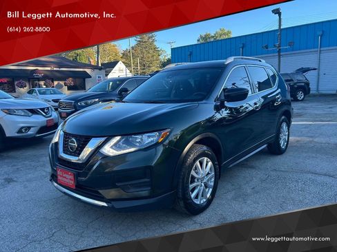 Used 2020 Nissan Rogue SV image 3
