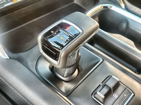 Used 2025 GMC Sierra 1500 Denali w/ Technology Package image 16