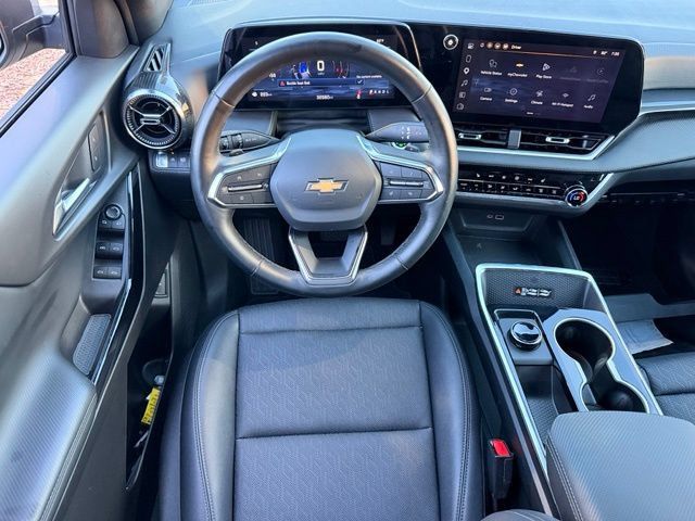 Used 2026 Chevrolet Equinox LT w/ Convenience Package II FWD image 13
