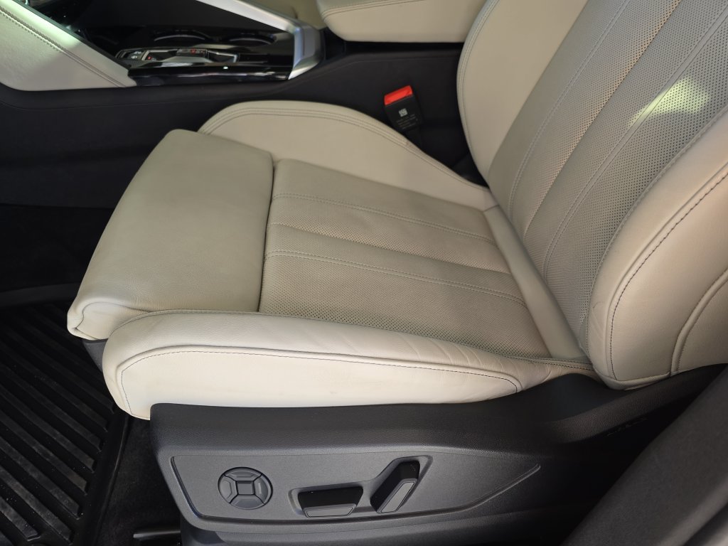 Used 2025 Audi Q5 Prestige AWD/4WD image 31