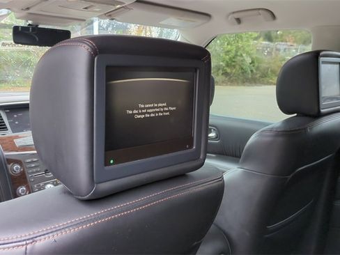 Used 2019 Nissan Armada Platinum w/ Captain's Chairs Package image 16
