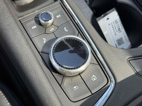 Used 2023 Cadillac XT6 Luxury AWD/4WD image 36