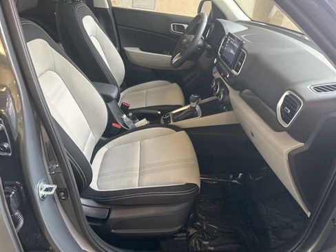 New 2026 Hyundai Venue SEL image 32