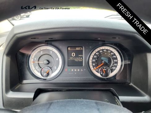 Used 2018 RAM 2500 Tradesman w/ Chrome Appearance Group RWD image 20