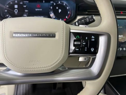 Used 2024 Land Rover Range Rover SE AWD/4WD image 19