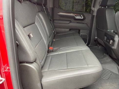 Used 2025 Chevrolet Silverado 1500 RST AWD/4WD image 18