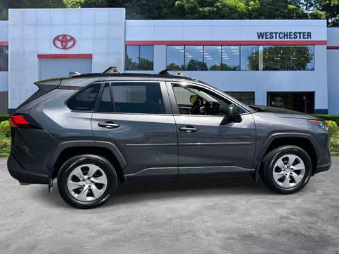 Certified 2021 Toyota RAV4 LE AWD/4WD image 7