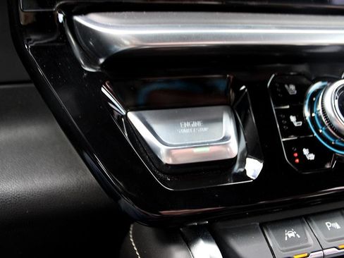 Used 2023 GMC Sierra 1500 Denali Ultimate image 32