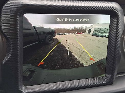 Used 2023 Jeep Gladiator Overland image 16