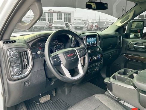 Used 2023 GMC Sierra 2500 SLE w/ SLE Value Package; image 34