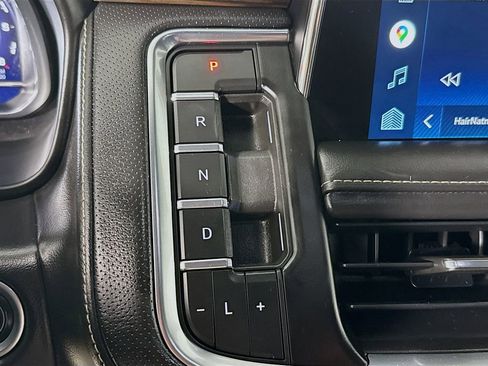 Used 2022 Chevrolet Tahoe Premier AWD/4WD image 19