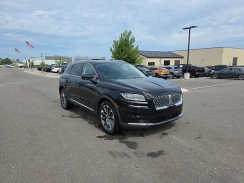 Used 2022 Lincoln Nautilus Reserve w/ Equipment Group 201A AWD/4WD image 3