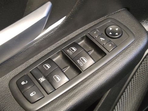 Used 2020 RAM 1500 Lone Star RWD image 27