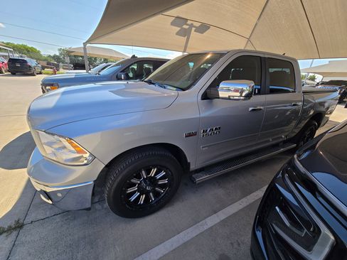 Used 2016 RAM 1500 Lone Star RWD image 6