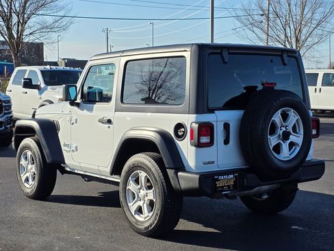 Used 2020 Jeep Wrangler Sport image 7