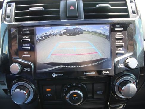 Used 2021 Toyota 4Runner TRD Off-Road Premium w/ Moonroof Package AWD/4WD image 26