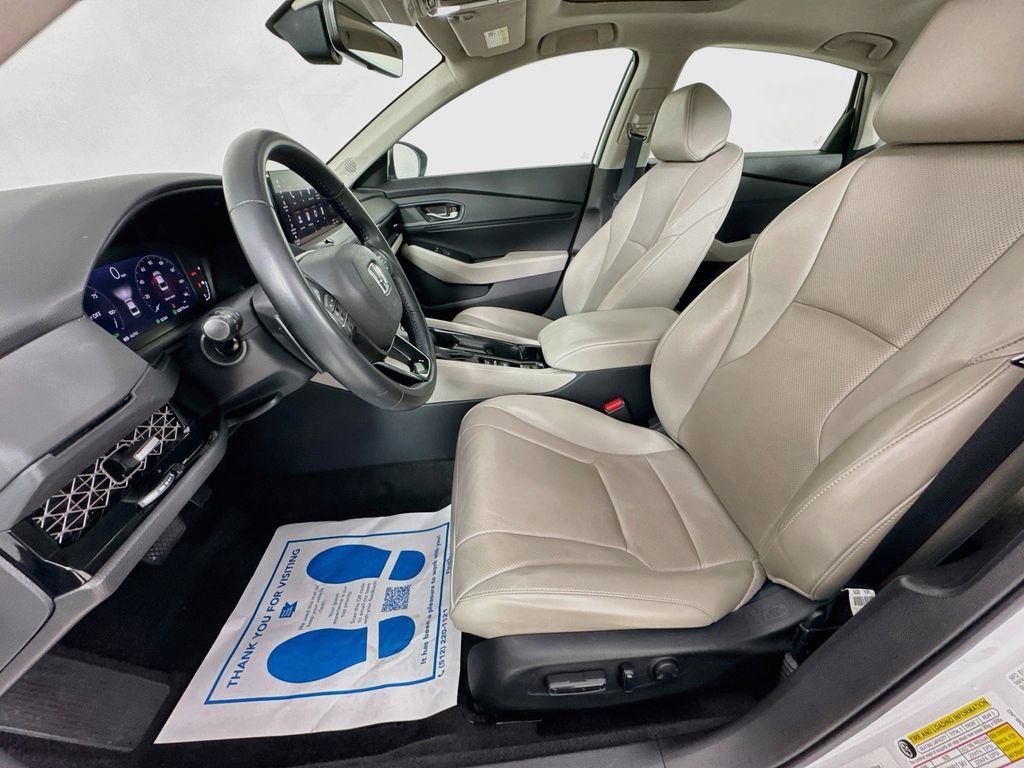 Used 2023 Honda Accord EX-L image 25