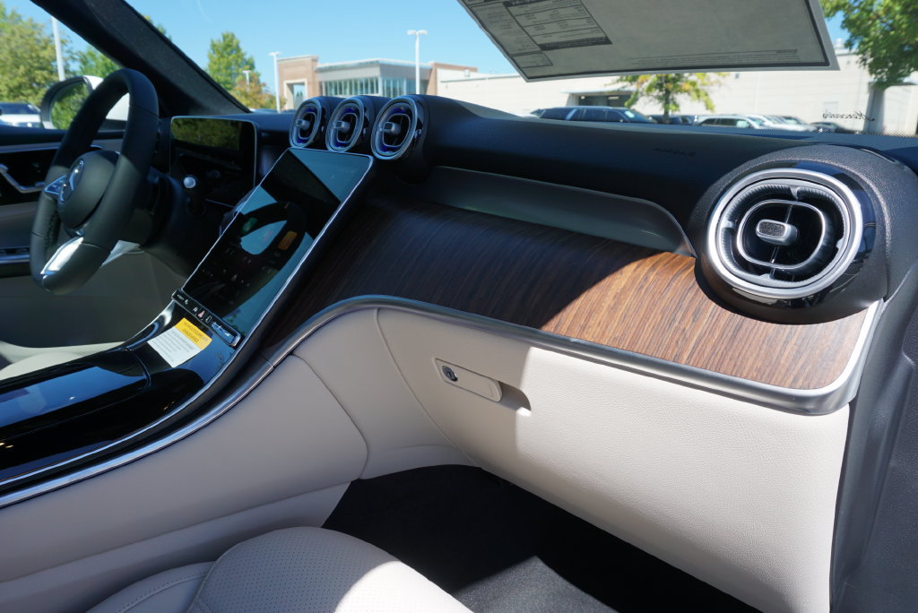 Certified 2026 Mercedes-Benz GLC 300 4MATIC image 64