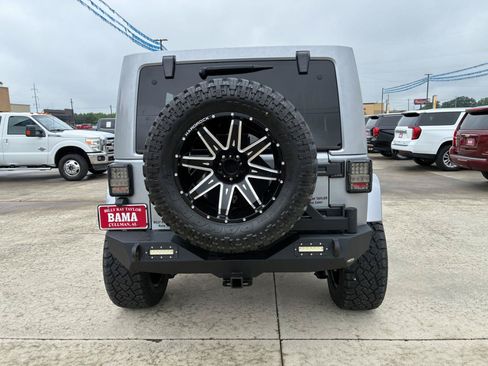 Used 2017 Jeep Wrangler Unlimited Sport w/ Quick Order Package 24S AWD/4WD image 6