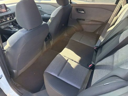 Certified 2023 Nissan Rogue SV FWD image 28