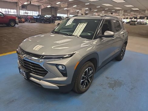 Certified 2025 Chevrolet TrailBlazer LT AWD/4WD image 15