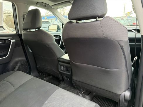 Used 2020 Toyota RAV4 XLE w/ Convenience Package AWD/4WD image 32