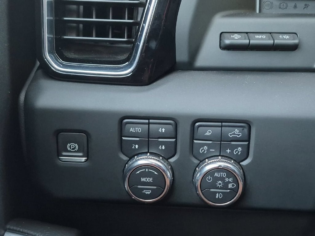 Used 2023 GMC Sierra 1500 Denali w/ Denali Reserve Package AWD/4WD image 22