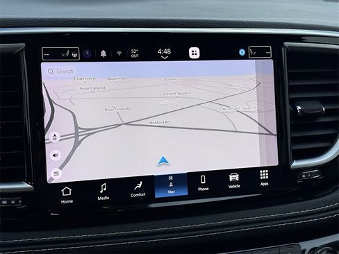 Used 2022 Chrysler Pacifica Limited image 14