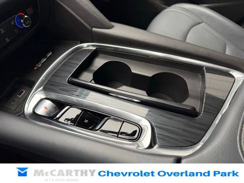 Used 2022 Buick Enclave Premium image 25