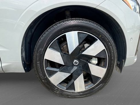 Used 2024 Volvo XC60 T8 Plus w/ Protection Package Premier AWD/4WD image 22