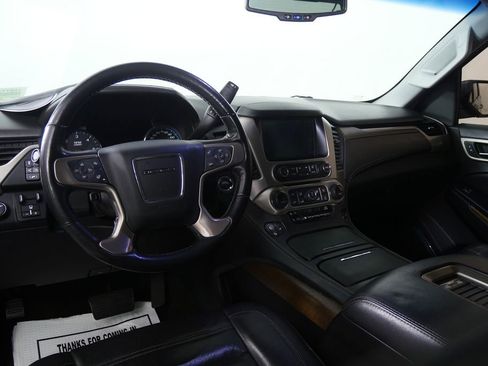 Used 2018 GMC Yukon Denali image 17