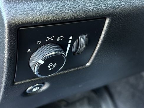 Certified 2021 Jeep Grand Cherokee Limited image 15