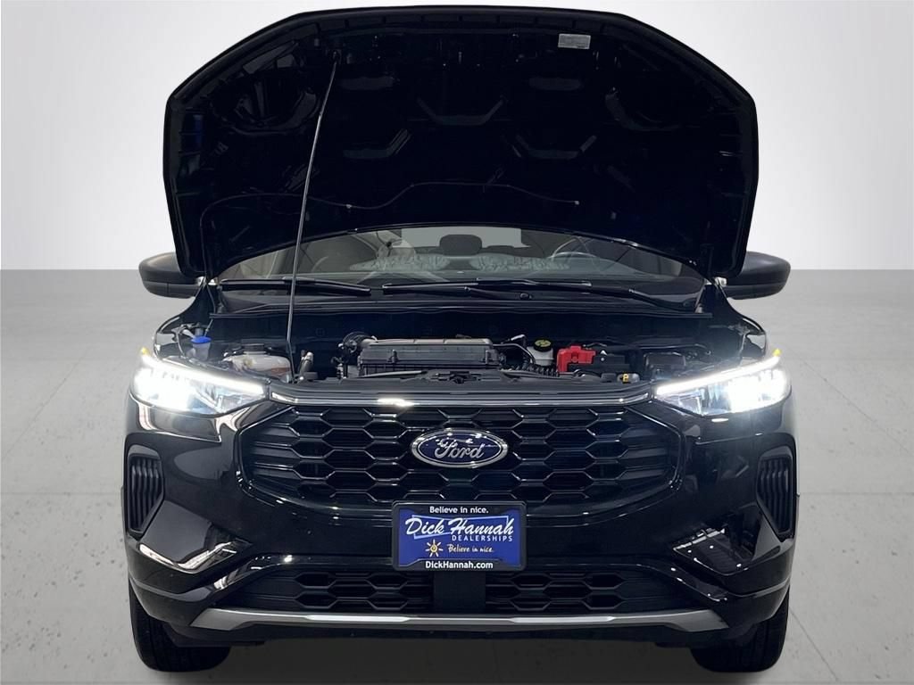 Used 2024 Ford Escape ST-Line AWD/4WD image 5