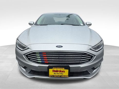 Used 2017 Ford Fusion SE w/ Equipment Group 202A image 9