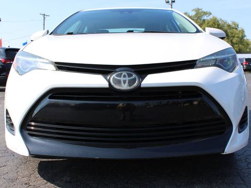 Used 2019 Toyota Corolla LE FWD image 2