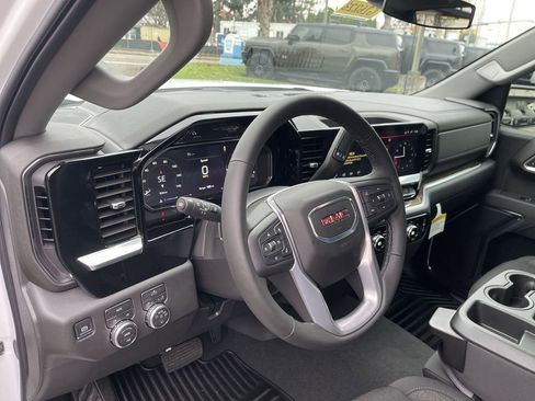New 2026 GMC Sierra 1500 Elevation image 10
