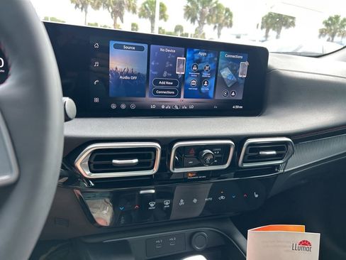 New 2026 Nissan Sentra SR w/ SR Premium Package FWD image 33