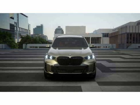 New 2026 BMW X5 xDrive50e w/ M Sport Package AWD/4WD image 3