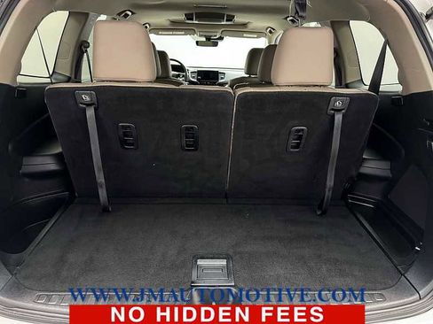 Used 2022 Honda Pilot Touring image 18