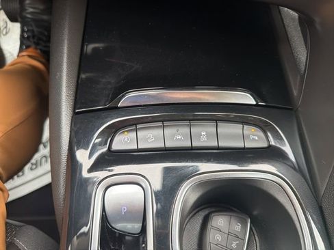Certified 2023 Buick Envision Preferred AWD/4WD image 29