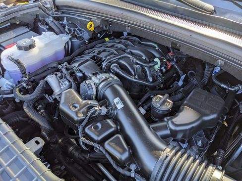 New 2025 Jeep Grand Cherokee Limited w/ Black Appearance Package image 61