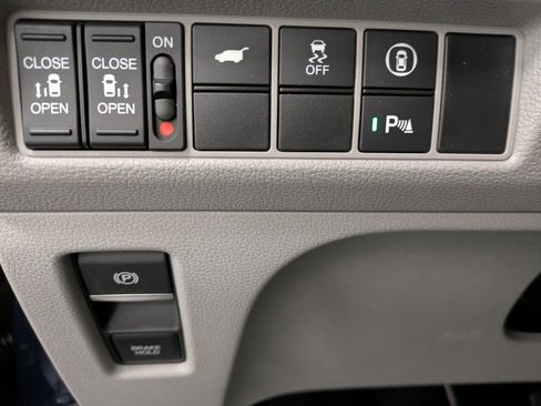 Certified 2023 Honda Odyssey Touring image 19