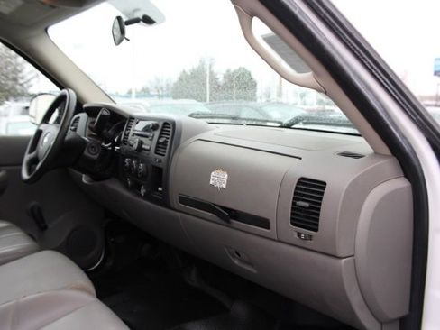 Used 2008 Chevrolet Silverado 3500 W/T image 26