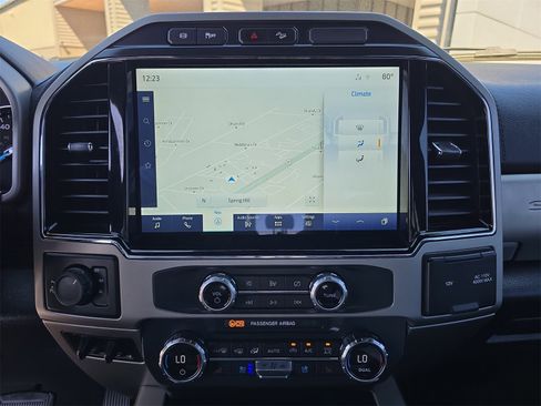 Used 2022 Ford F250 Lariat w/ Black Appearance Package image 17