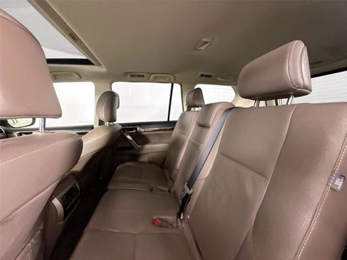 Used 2014 Lexus GX 460 w/ Premium Package AWD/4WD image 31