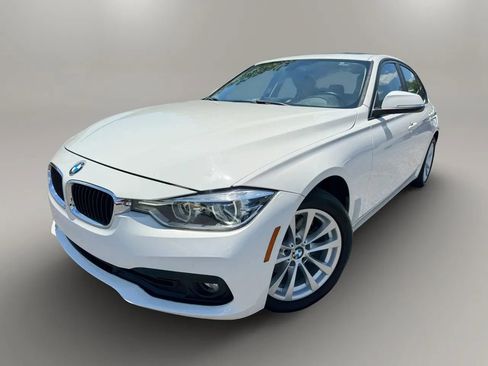Used 2018 BMW 320i xDrive Sedan AWD/4WD image 1