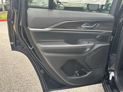 New 2026 Jeep Grand Cherokee Limited AWD/4WD image 20