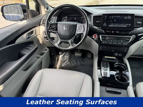 Used 2019 Honda Pilot Elite image 4