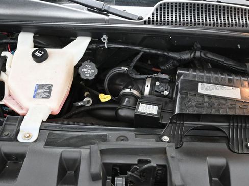 Used 2017 Chevrolet Express 3500 LT w/ LT Preferred Equipment Group image 38